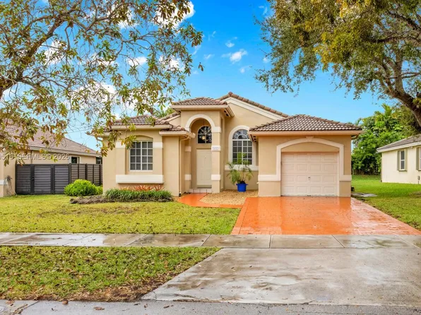 18322 SW 94th Ct, Palmetto Bay, FL 33157