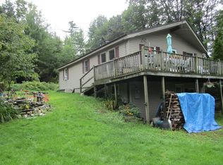 536 Bradley Hill Rd, Benton, NH 03785