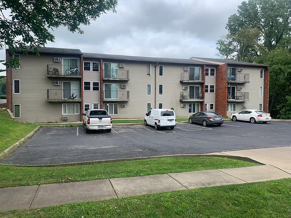133 N West St #A3