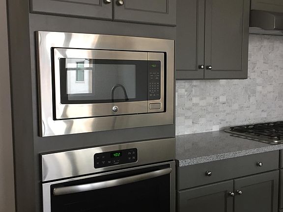 3rd image of 714 Tilton Dr