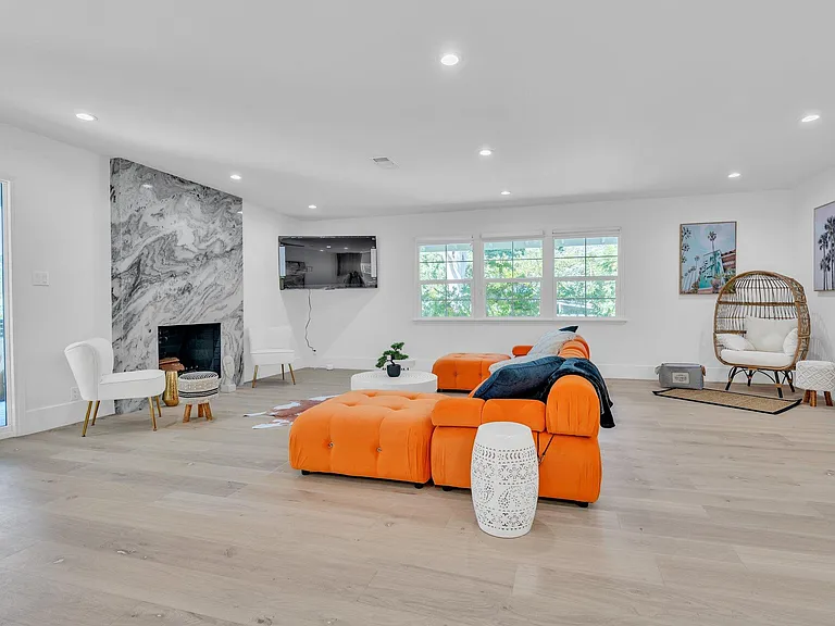 15440 Hamner Dr — Photo 5