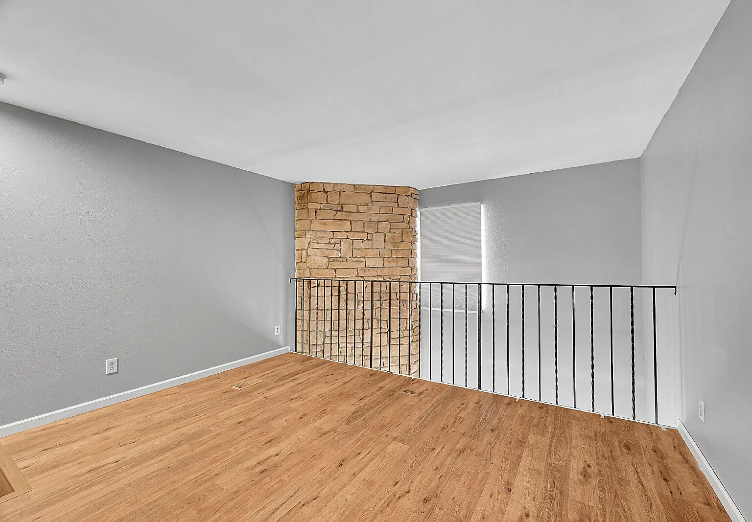 1 bed, 1.0 bath, 784 sqft, $1,755 — Photo 4