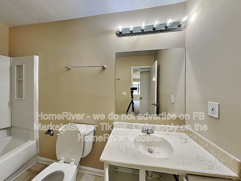 2871 Eastland Way — Photo 11