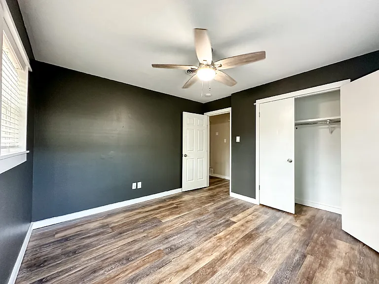 2608 Raleigh Ave — Photo 6