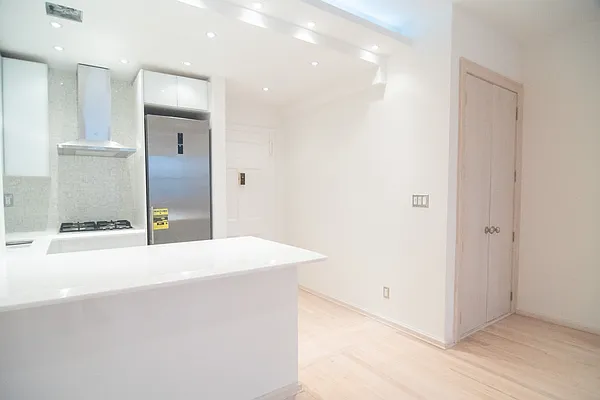 Rented by WAM Partners - William Moses Co. | media 26