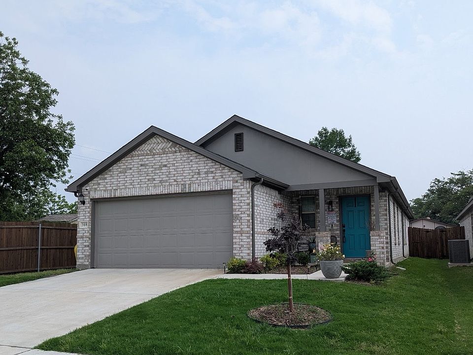 1st image of 308 Essex Dr