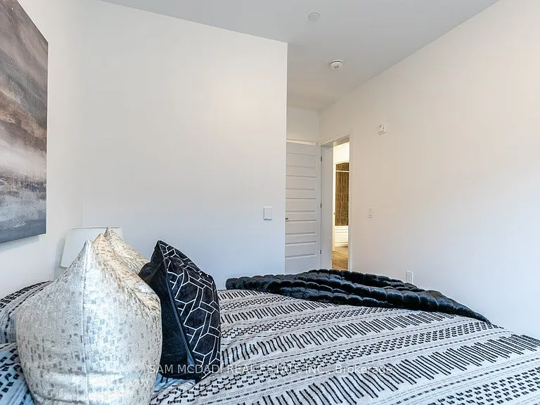 470 Gordon Krantz Ave E #113 — Photo 12