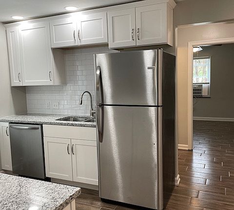 2nd image of 4167 Allendale Dr APT 1