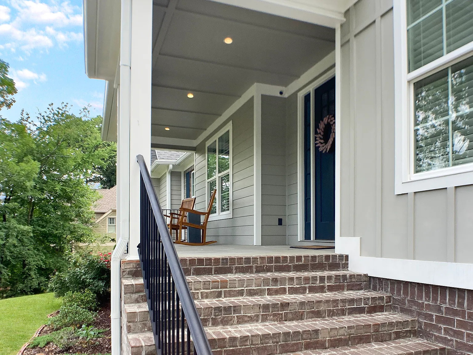 4 bed, 2654 sqft, $4,950 — Photo 3