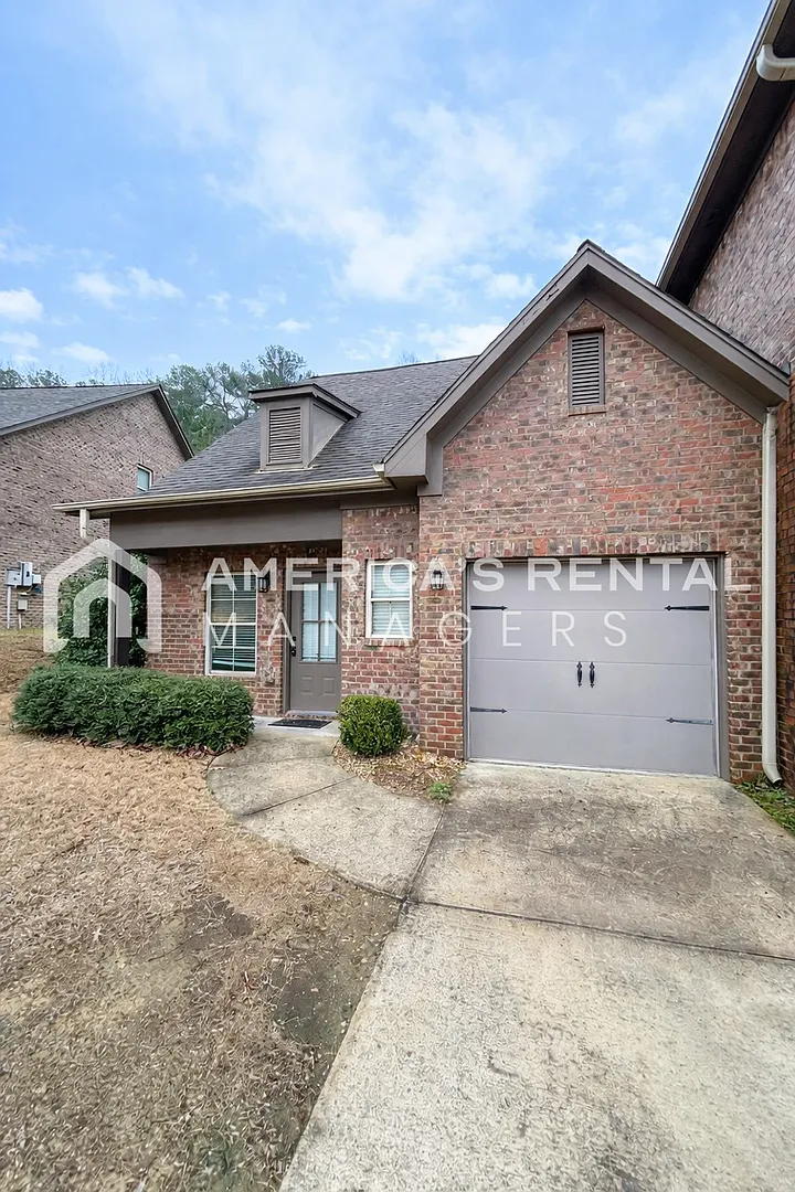 Townhome in Gardendale for rent Available to View with 48 Hour Notice — Photo 2