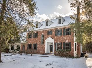 21 Spruce Ln, Weatogue, CT 06089