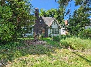 1521 Riverside Dr, Jackson, MS 39202