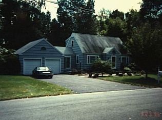 89 Steiner St, Fairfield, CT 06430