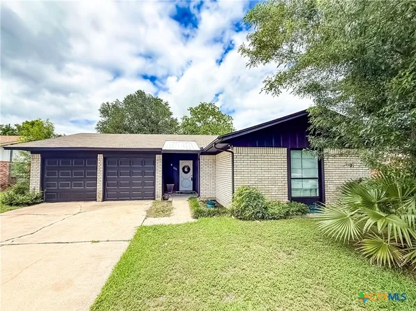 204 Timberlane Dr, Victoria, TX 77901
