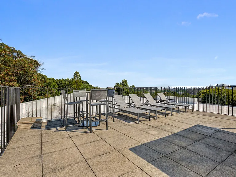 2901 Connecticut Ave NW — Photo 17