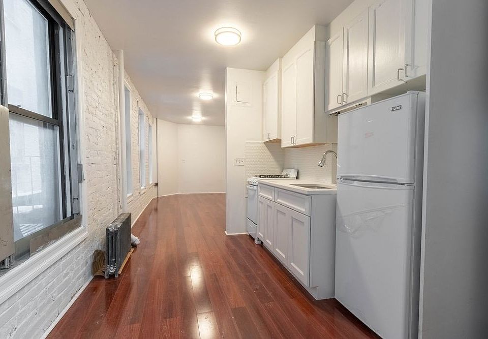 1st image of 513 E 13th St APT 5