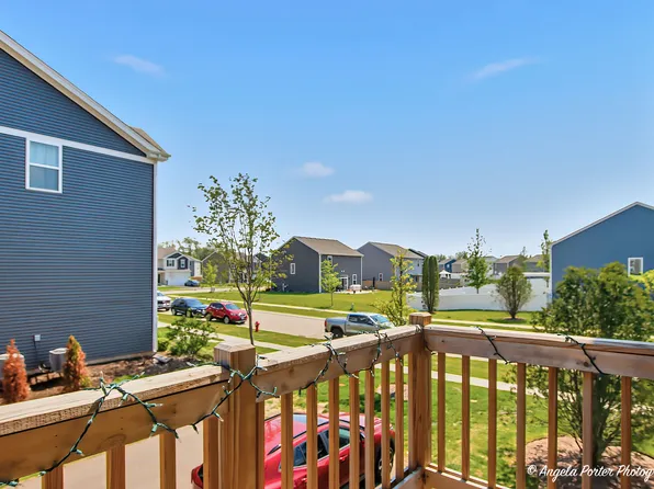 2151 Sassafras Way #F, Wonder Lake, IL 60097