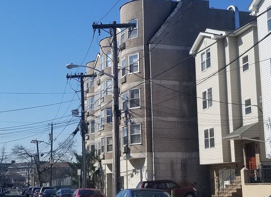 2nd image of 56 Ferguson St