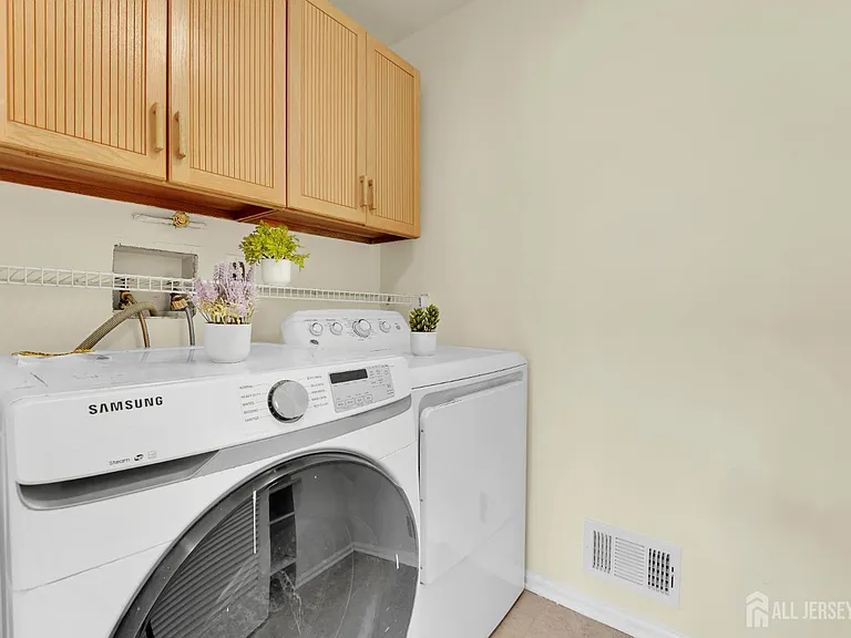 88 W Countryside Dr — Photo 25