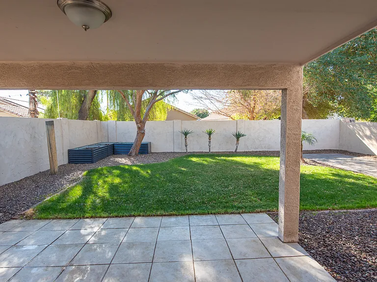 833 E Ross Ave — Photo 19