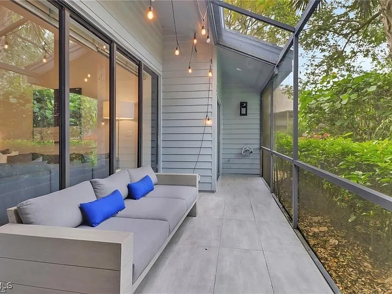27052 Kindlewood Ln — Photo 24