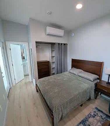 5th image of 1637 Grove Rd #2