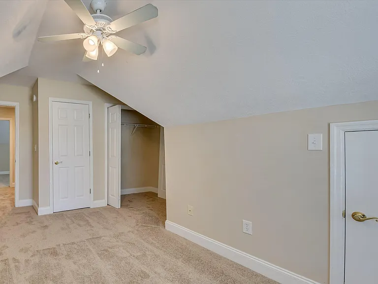 929 Sawbuck Way — Photo 31