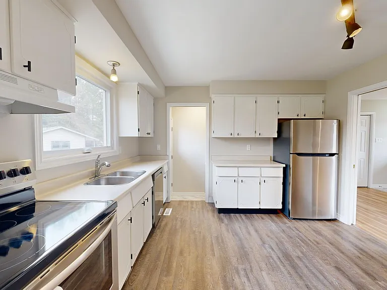 115 Prince St #NA — Photo 7