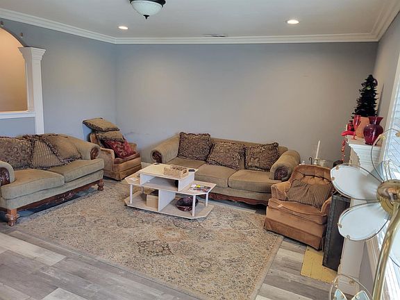 4th image of 7009 3rd Pkwy