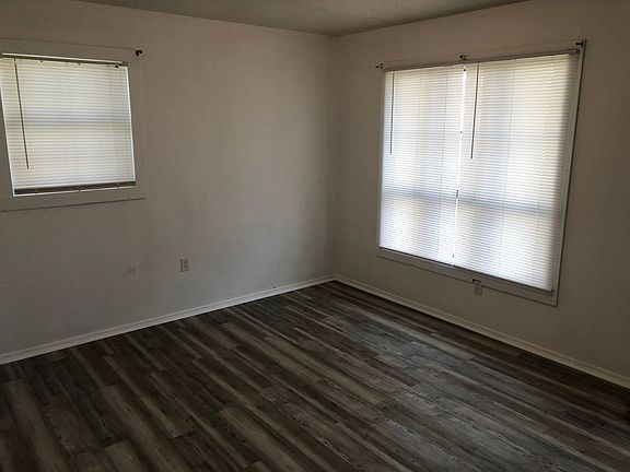4th image of 410 S Jefferson St