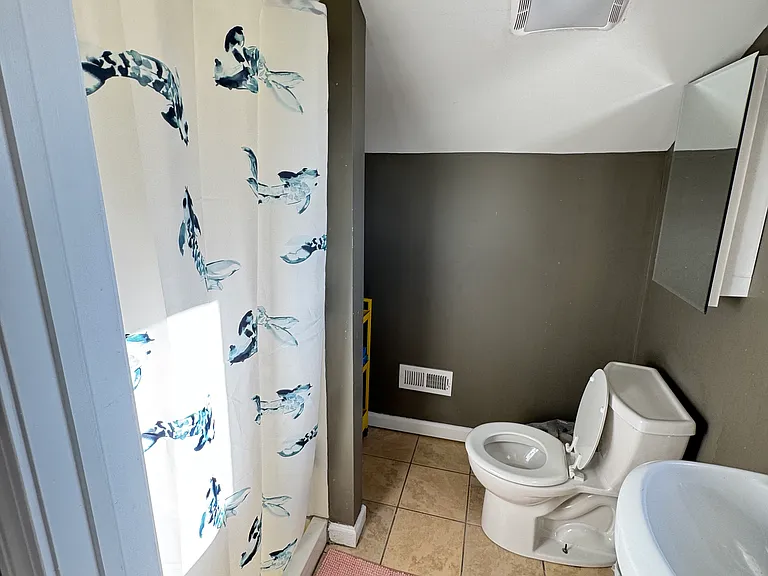 512 Chapel St #3 — Photo 9