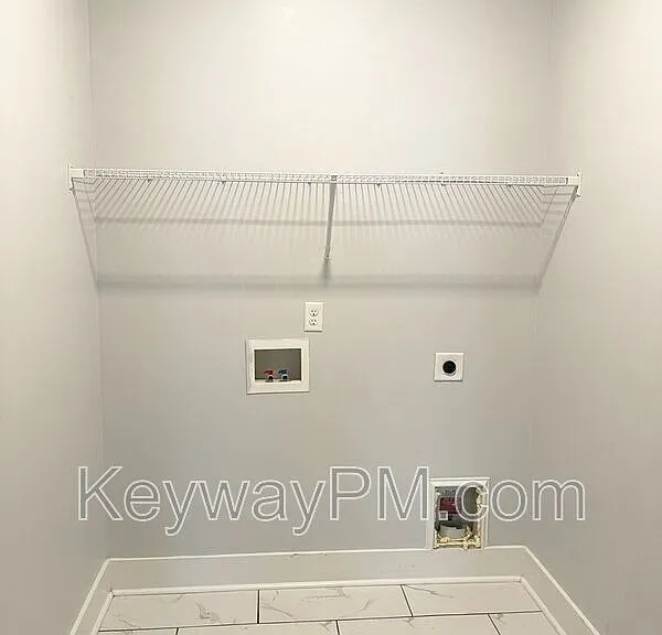 2217 Laurens St — Photo 19