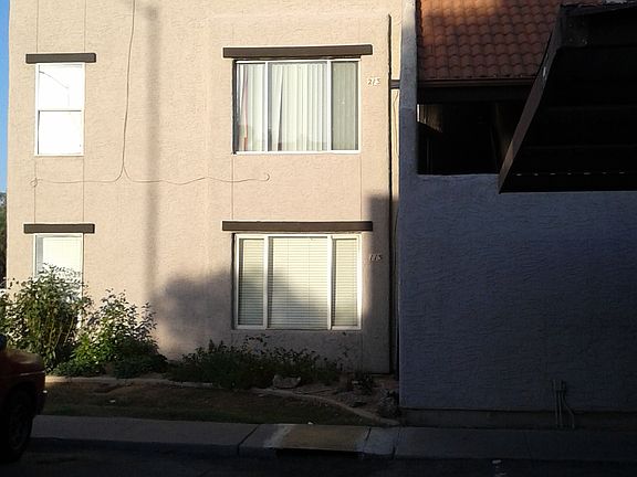 2nd image of 1927 E Hampton Ave Unit 213