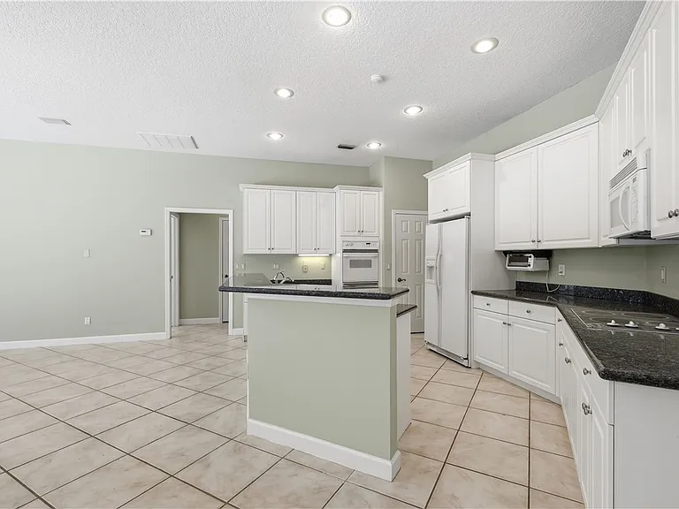 140 N White Jewel Ct — Photo 6
