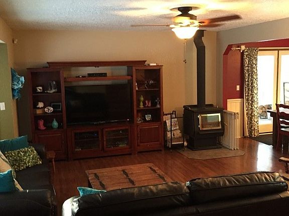 Main Livingroom