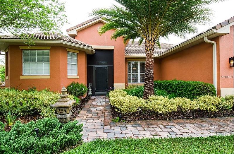 1st image of 597 Shorehaven Dr