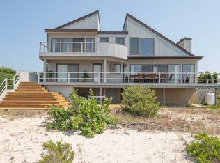 105 Cold Spring Point Rd, Southampton, NY 11968