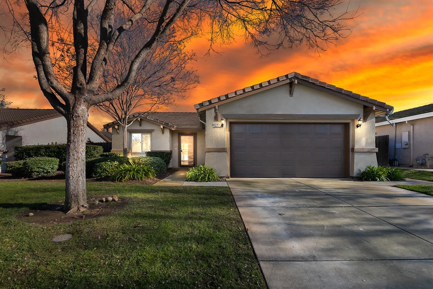 4317 Mustic Way photo 1