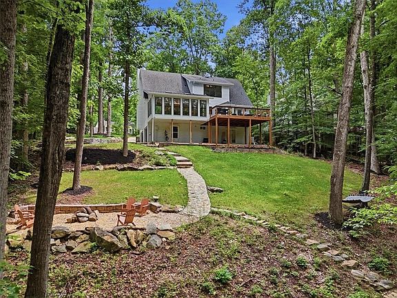 4th image of 1305 Lake Colony Dr