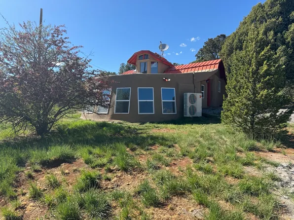 32 Fire Station Rd, Glorieta, NM 87535