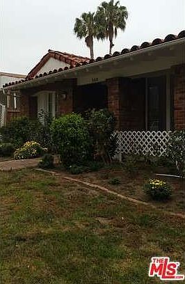 1st image of 328 S Oakhurst Dr