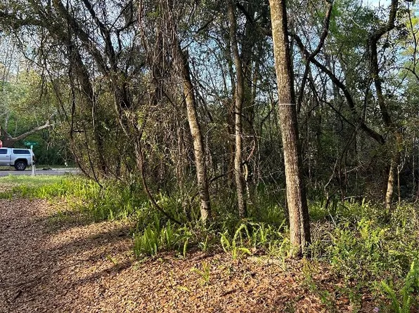 815 Calhoun St, Fernandina Beach, FL 32034