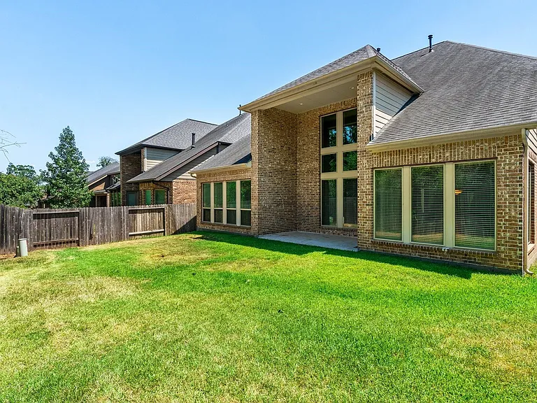 138 Meadow Run Dr — Photo 42