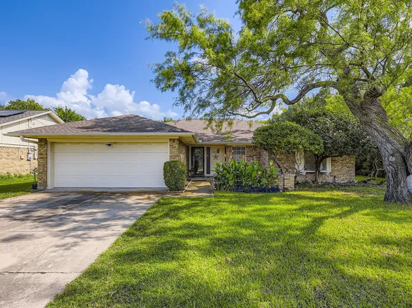 1320 Timbercreek Rd, Benbrook, TX 76126