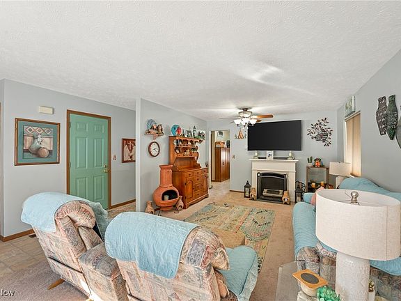 3rd image of 4304-4306 Walter Ave