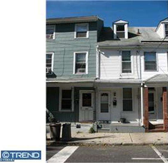 2nd image of 336 Saint Mary St