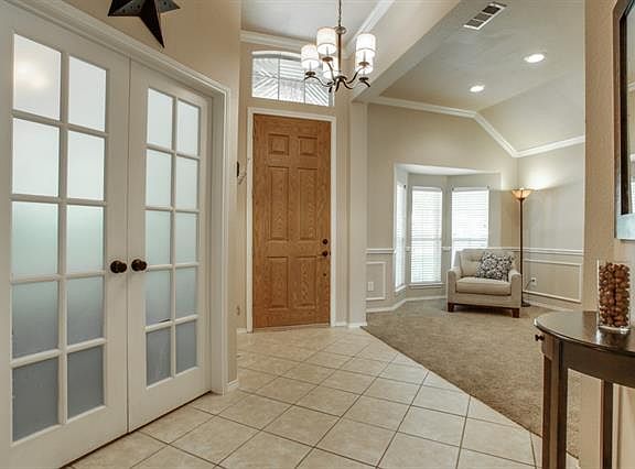 3rd image of 2701 Black Canyon Dr
