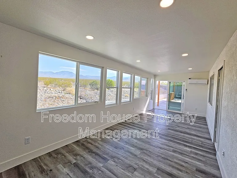 3630 E Vineyard Dr N — Photo 49