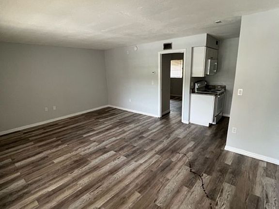 2nd image of 13106 Leisurewood Pl APT 101