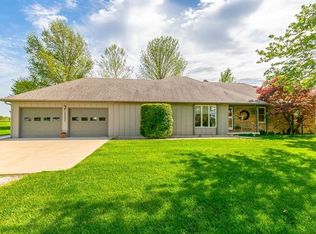 20095 E 1100th Rd, Pleasanton, KS 66075